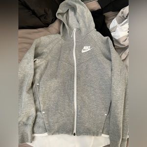 Basically brand new size medium zip Nike tech fleece